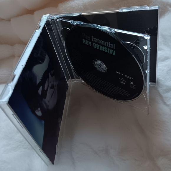 Roy Orbison Greatest Hits CD - Black - Picture 5 of 7